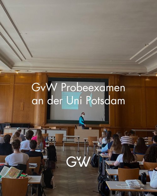 Gemeinsam mit der JuS (Juristische Schulung) fand gestern unser Workshop zum Ersten Staatsexamen an der @unipotsdam... Gemeinsam mit der JuS (Juristische Schulung) fand gestern unser Workshop zum Ersten Staatsexamen an der @unipotsdam...